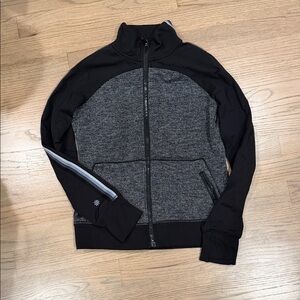 Athleta Kids Jacket in Black and Gray